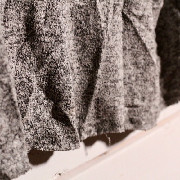 UO Silence and Noise Oversized Grey Sweater-Shirt - Picture 9 of 12